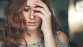 Drama Queen: Γιατί πρέπει να εγκαταλείψεις το δράμα στο φλερτ