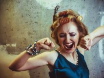 Drama Queen: Γιατί πρέπει να εγκαταλείψεις το δράμα στο φλερτ